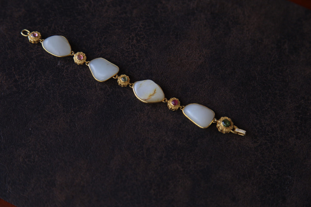 ATELIER 003 · Suet White — nephrite jade bracelet, detail