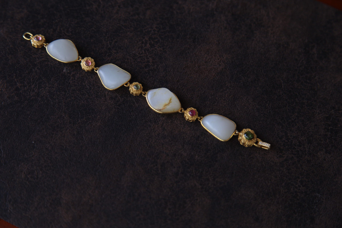ATELIER 003 · Suet White — nephrite jade bracelet, detail