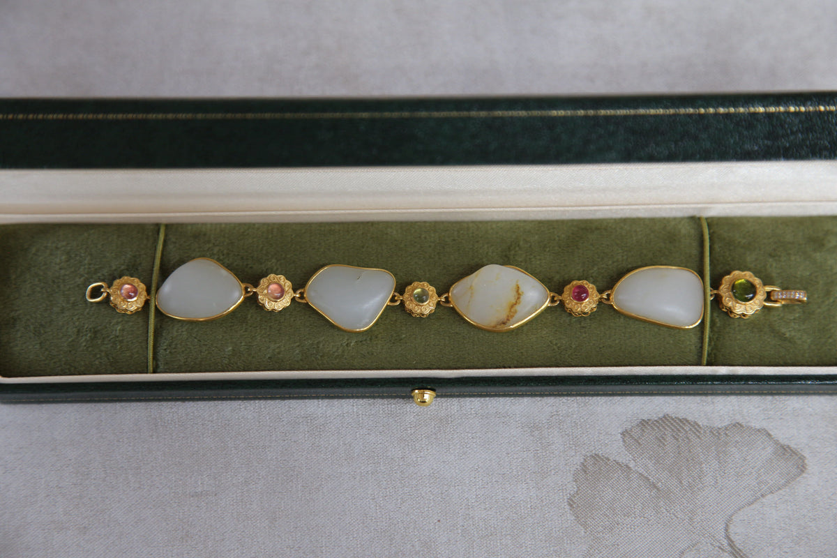 ATELIER 003 · Suet White — nephrite jade bracelet, packaging