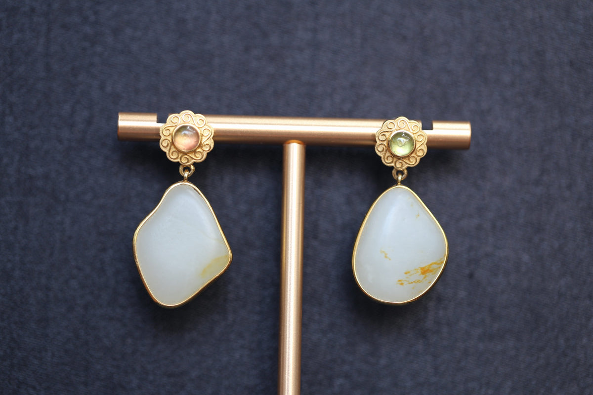 ATELIER 008 · Suet White — nephrite jade earrings, front