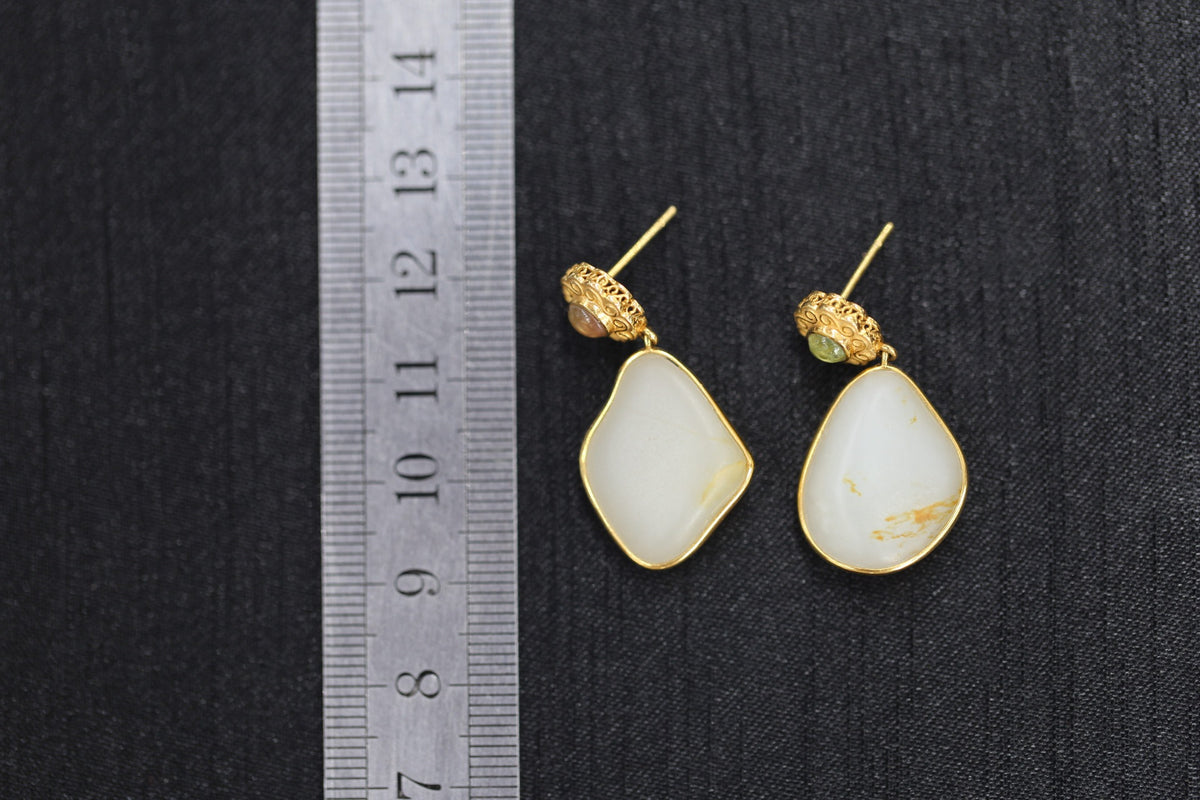 ATELIER 008 · Suet White — nephrite jade earrings, size reference