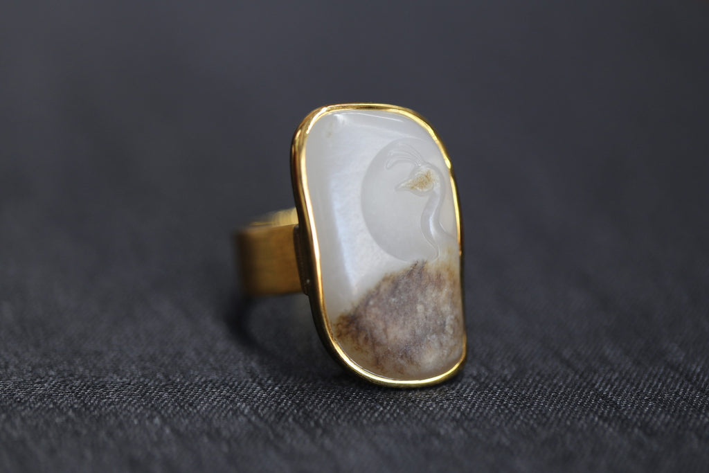 ATELIER 009 · Multi-Colour — nephrite jade ring, detail