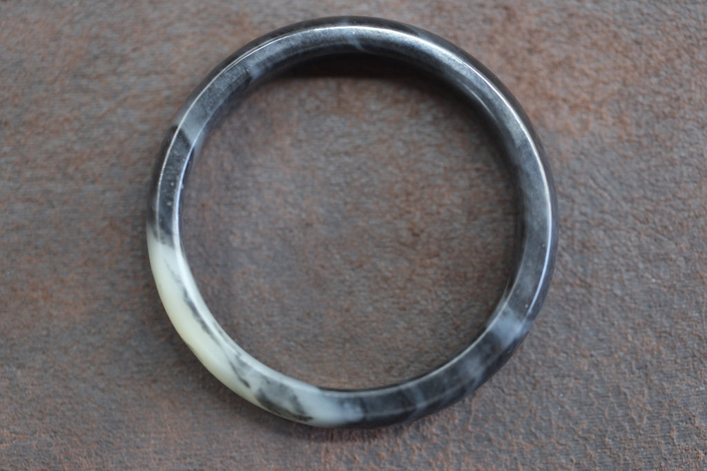 ATELIER 014 · Ink Wash — nephrite jade flat bangle, alternate view