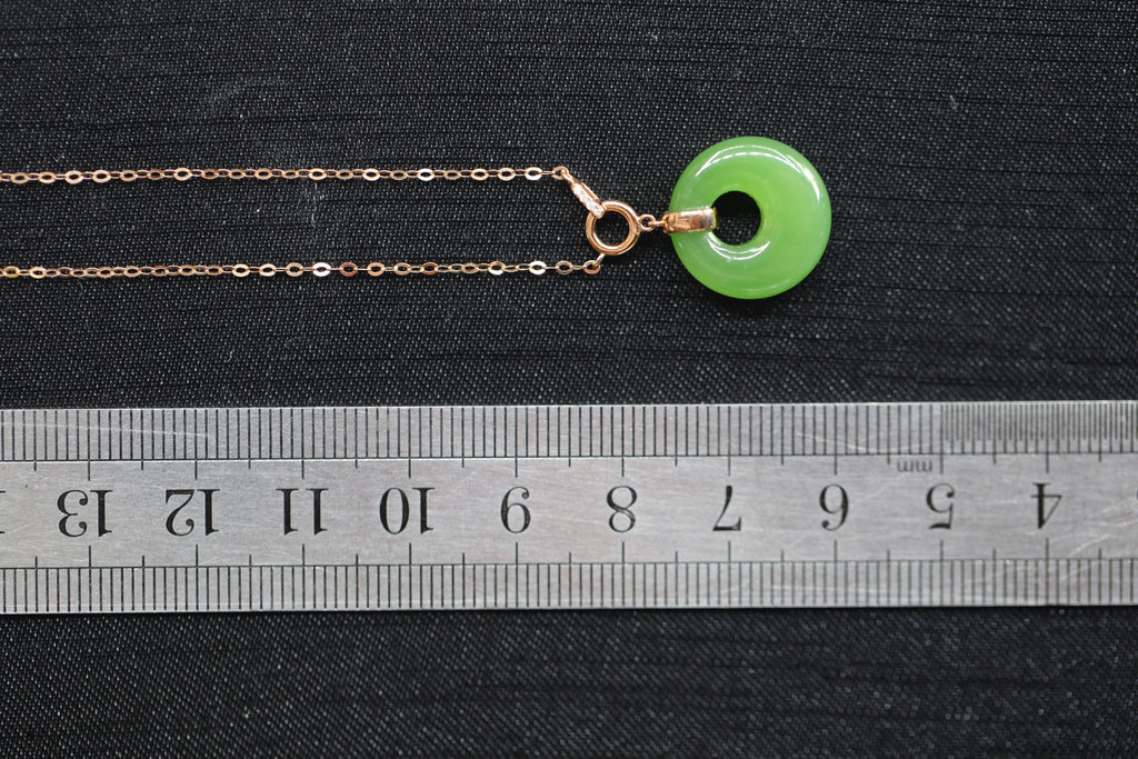 ATELIER 021 · Willow Green — nephrite jade necklace, size reference