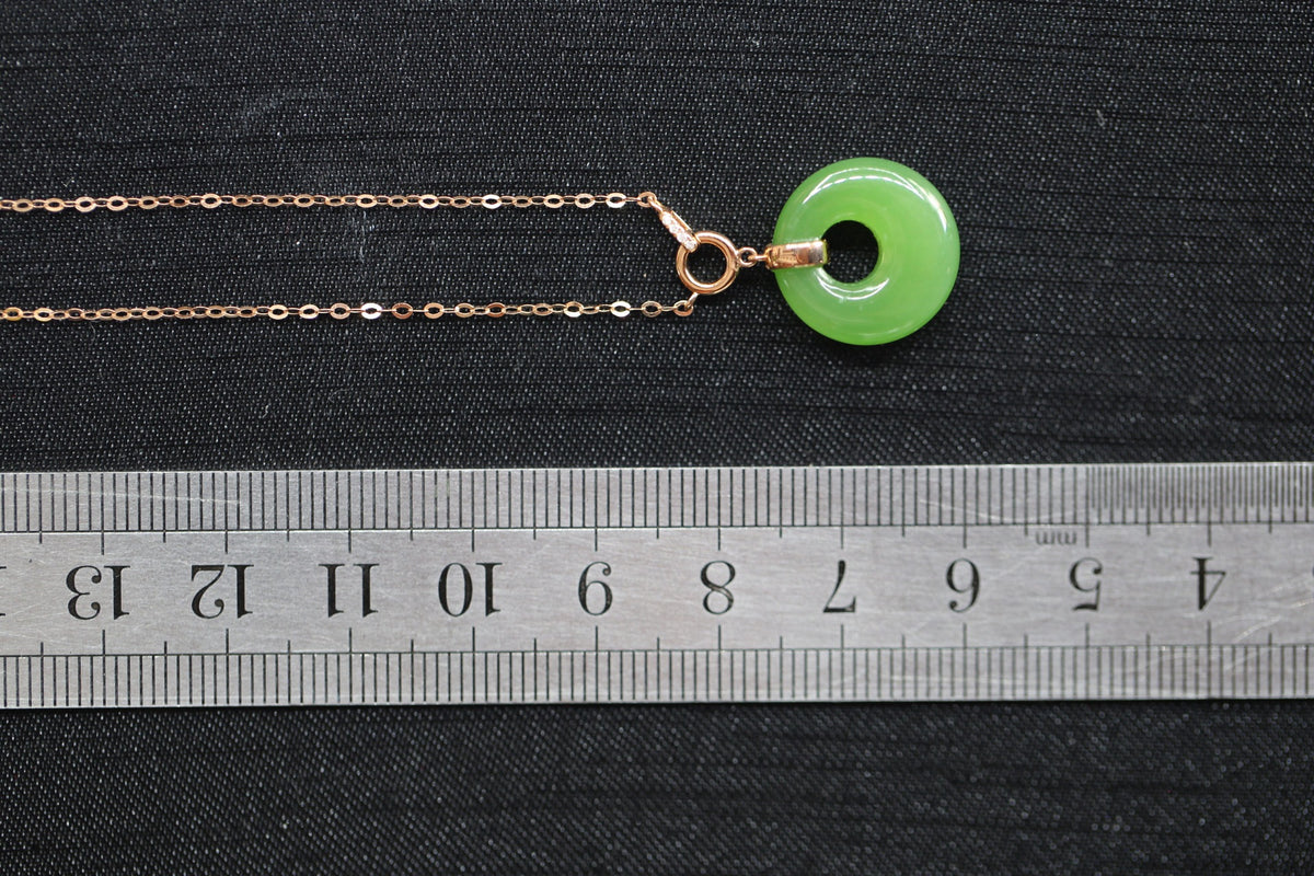 ATELIER 021 · Willow Green — nephrite jade necklace, size reference