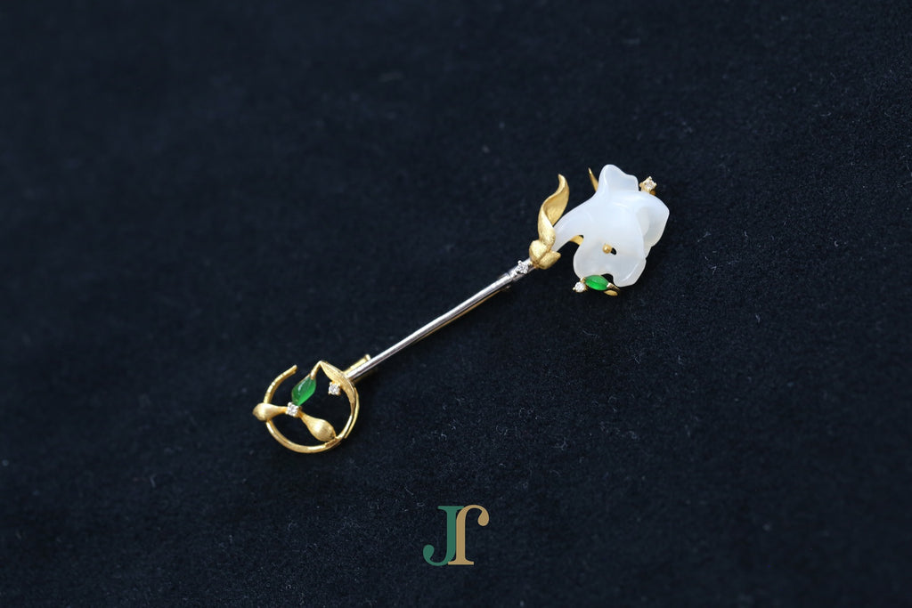 ATELIER 023 · Suet White — nephrite jade brooch, alternate view