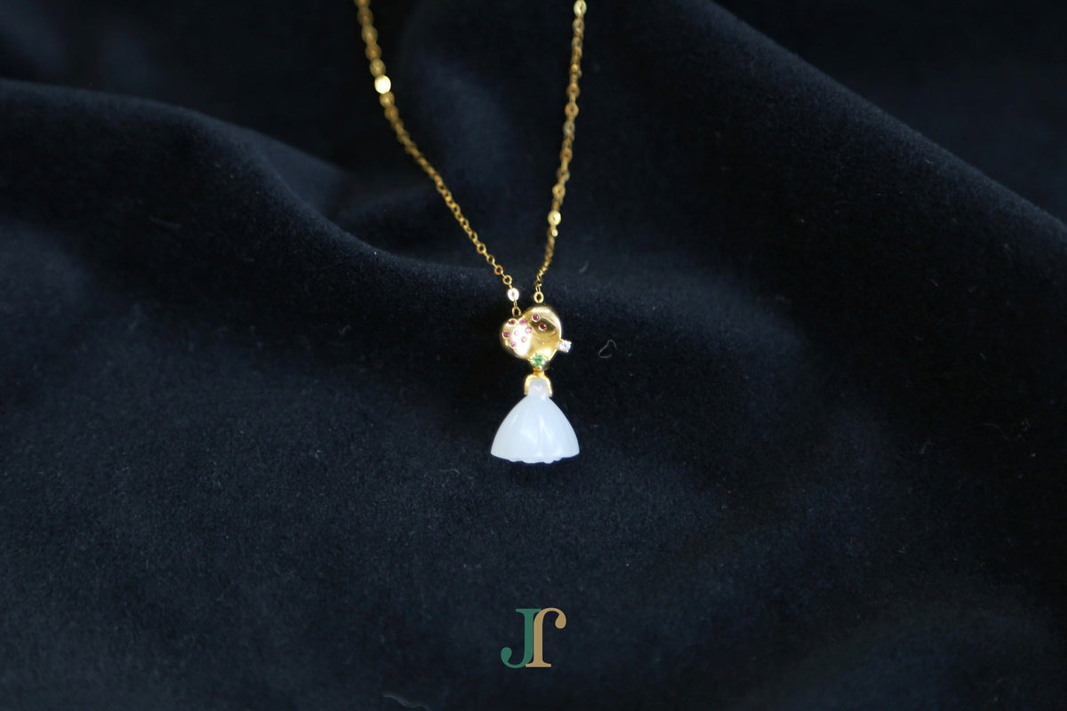 ATELIER 033 · Suet White — nephrite jade pendant, close view