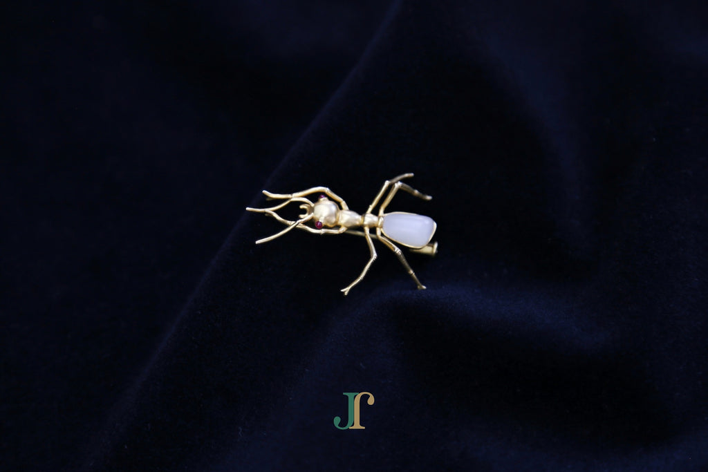 ATELIER 037 · Suet White — nephrite jade brooch, side view