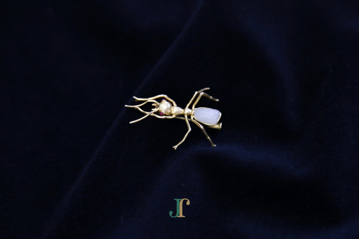 ATELIER 037 · Suet White — nephrite jade brooch, side view