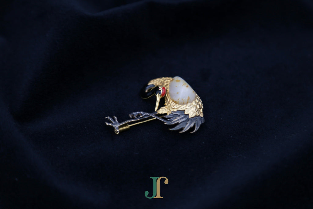 ATELIER 039 · Suet White — nephrite jade brooch, lying flat