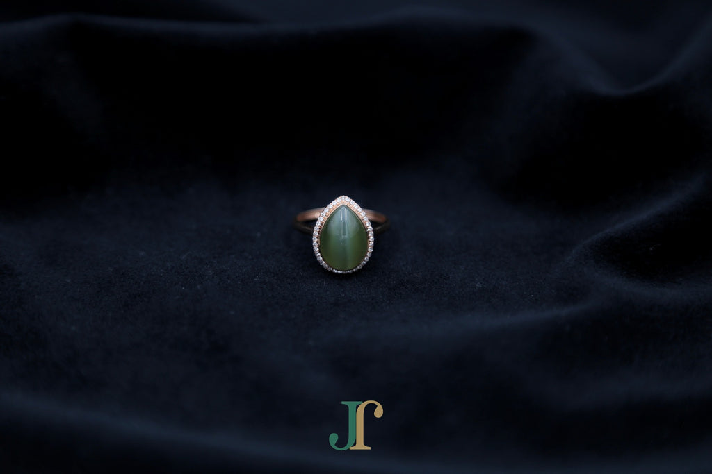 ATELIER 040 · Cat's Eye — nephrite jade ring, front