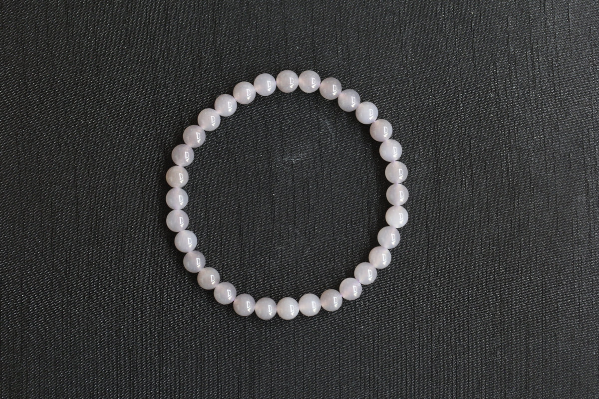 GAIA Earthy 6 · Smoky Lilac — nephrite jade bead bracelet, front