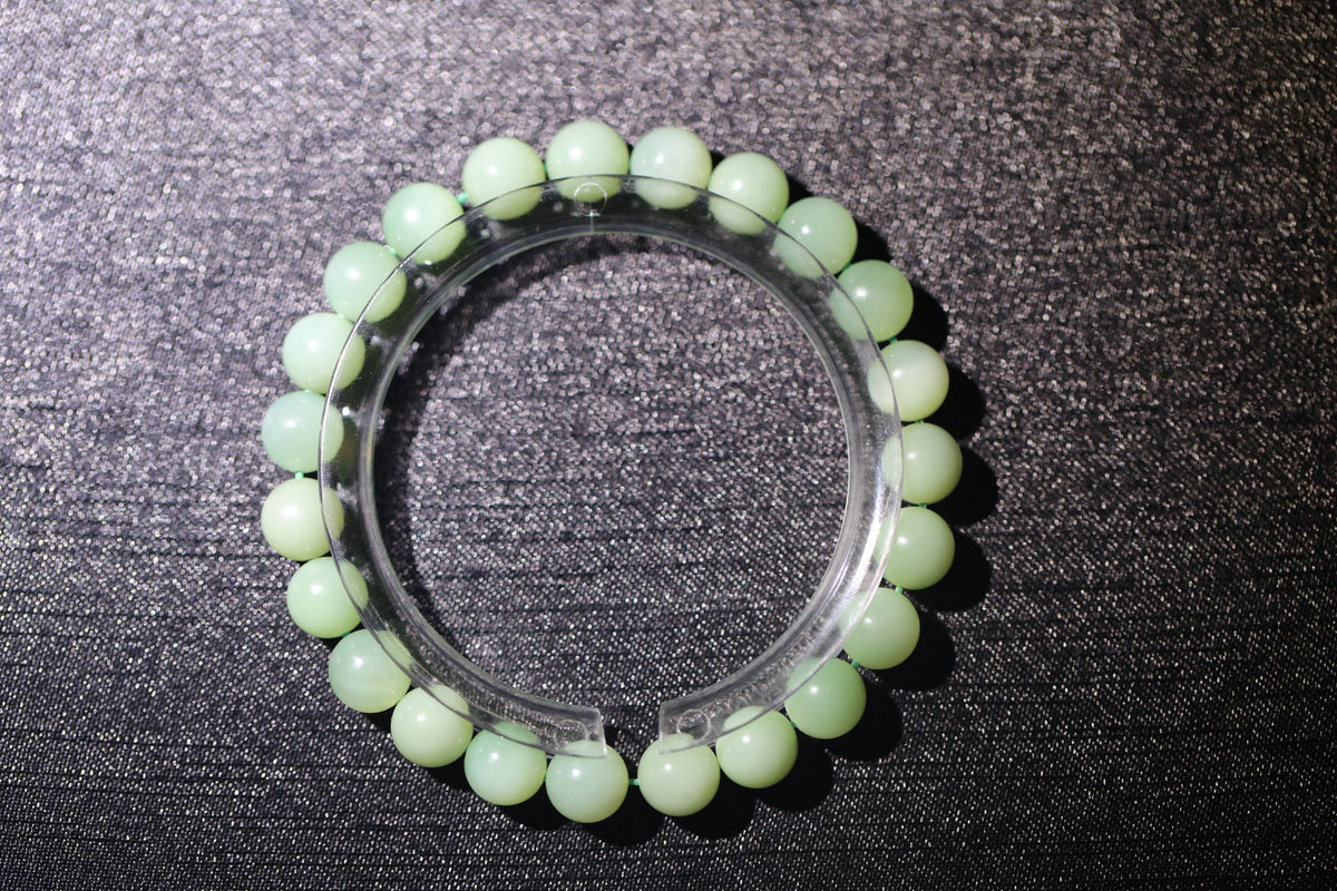GAIA Earthy 8 · Willow Green 3 — nephrite jade bead bracelet, front