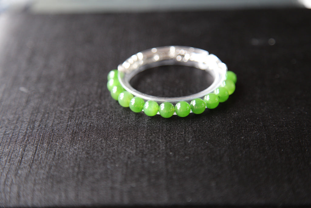 GAIA Earthy Half — natural nephrite jade bead bracelet, detail
