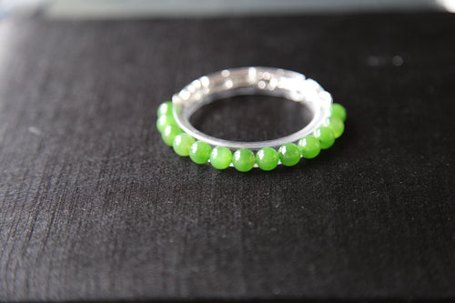 GAIA Earthy Half — natural nephrite jade bead bracelet, detail
