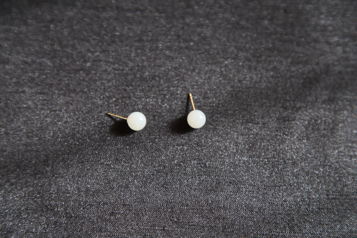 GAIA Luna 8 · Suet White — nephrite jade earrings, on the model