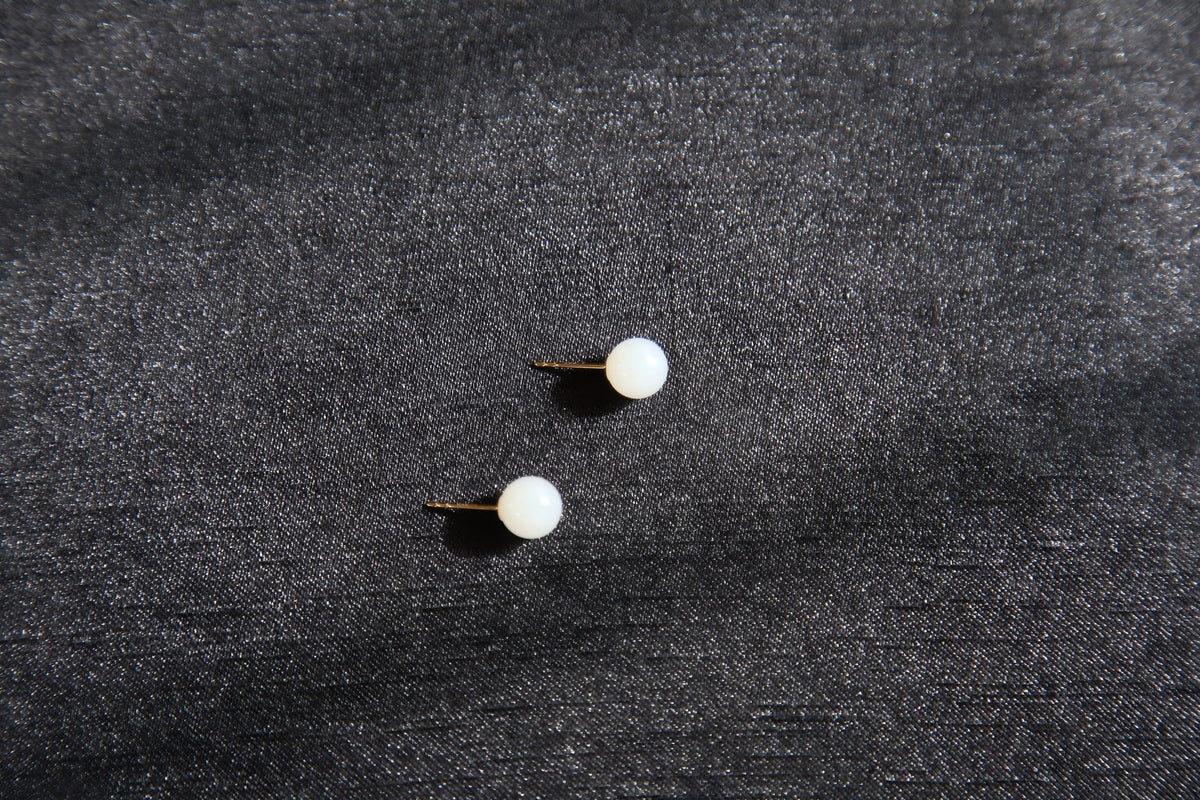 GAIA Luna 8 · Suet White — nephrite jade earrings, front