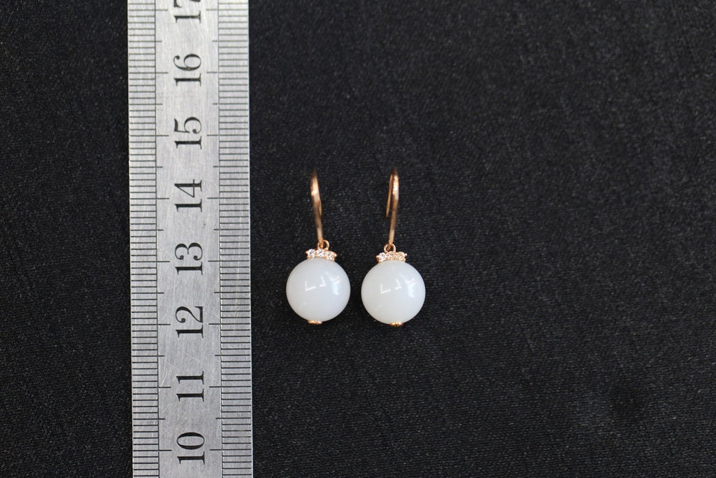GAIA Luna 10 · Suet White — nephrite jade earrings, size reference
