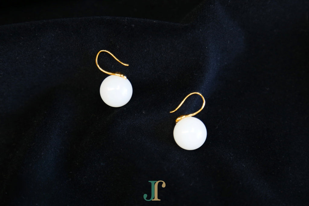 GAIA Luna 14 · Suet White — nephrite jade earrings, flat lay