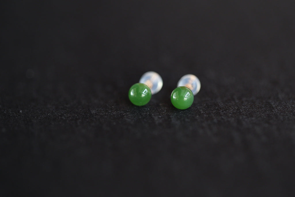 GAIA Luna 6 · Spinach Green — nephrite jade earrings, front