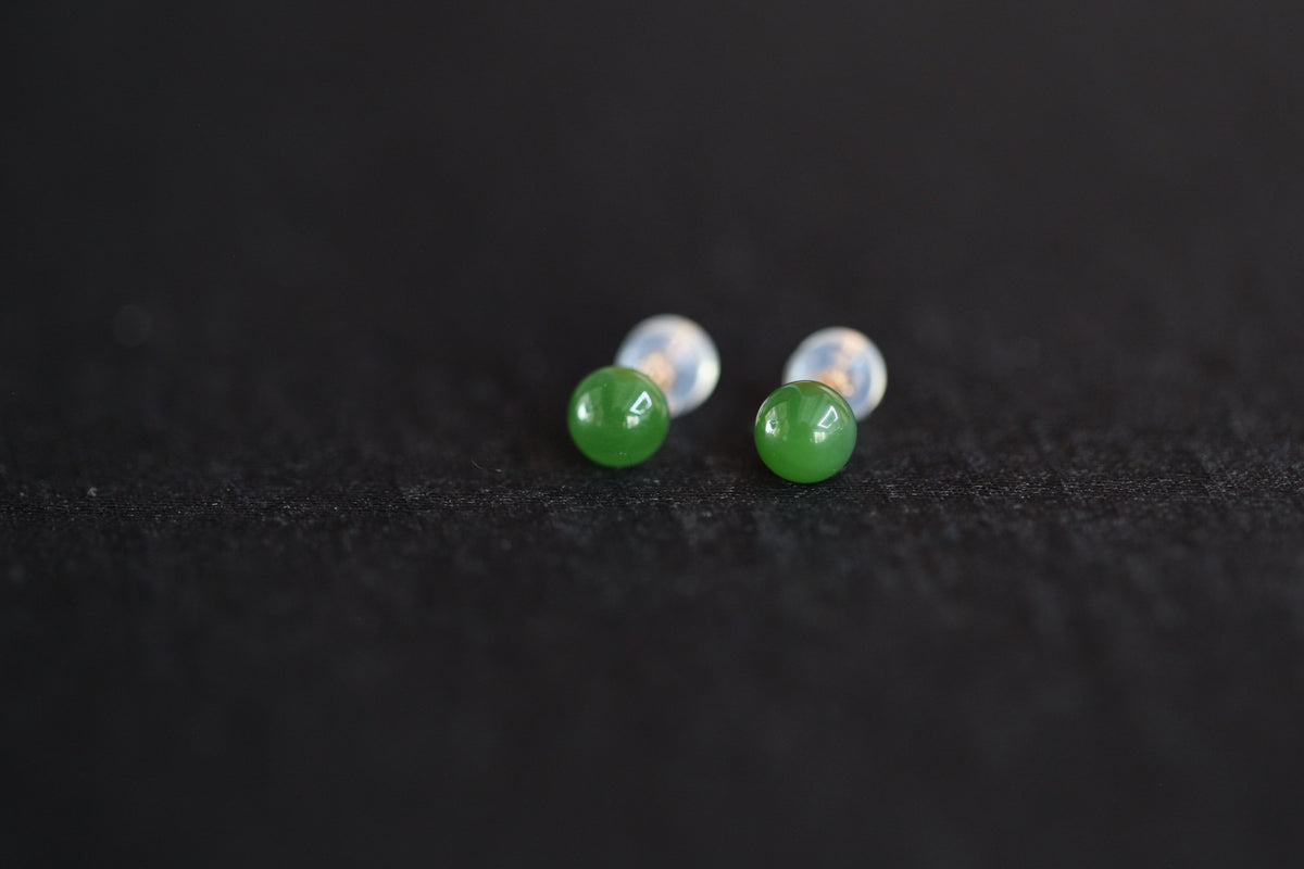 GAIA Luna 6 · Spinach Green — nephrite jade earrings, front