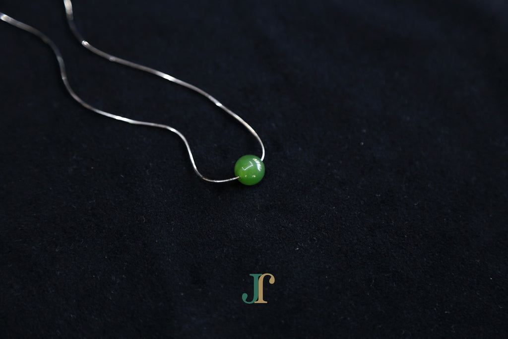 GAIA Pure 10 · Spinach Green — nephrite jade bead necklace, detail