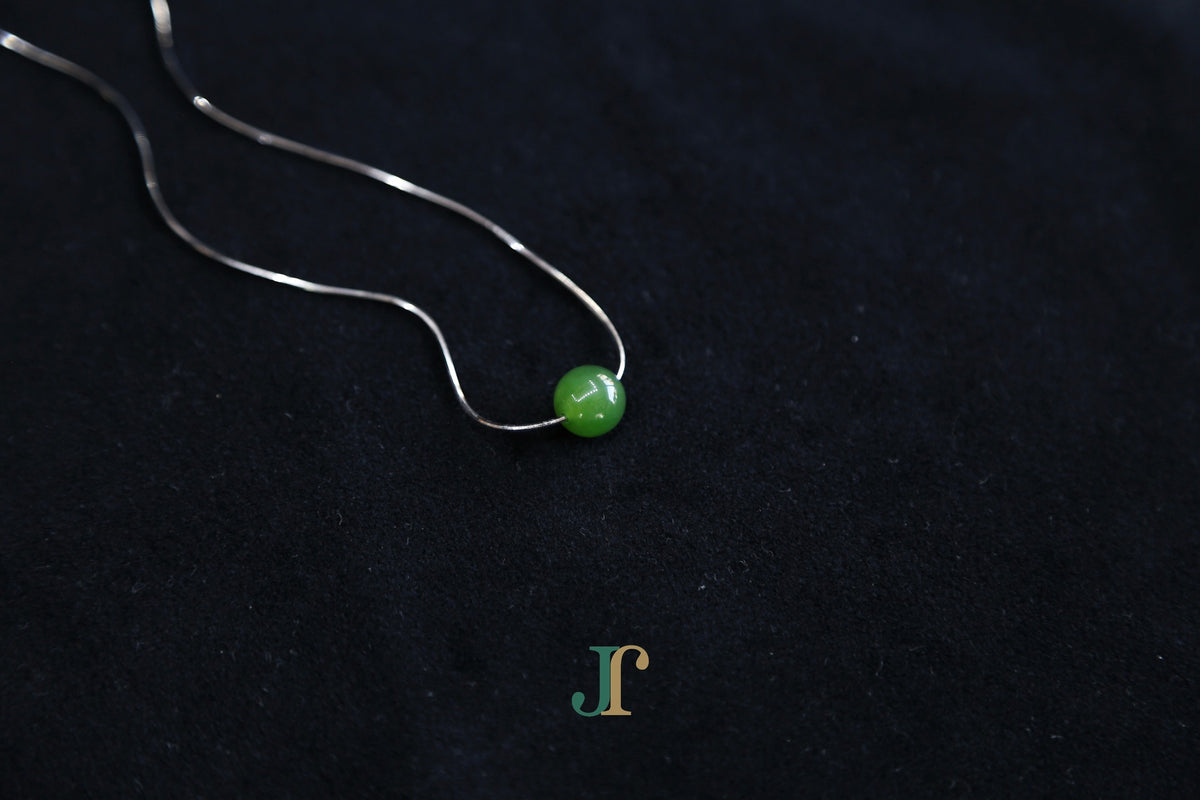 GAIA Pure 10 · Spinach Green — nephrite jade bead necklace, detail