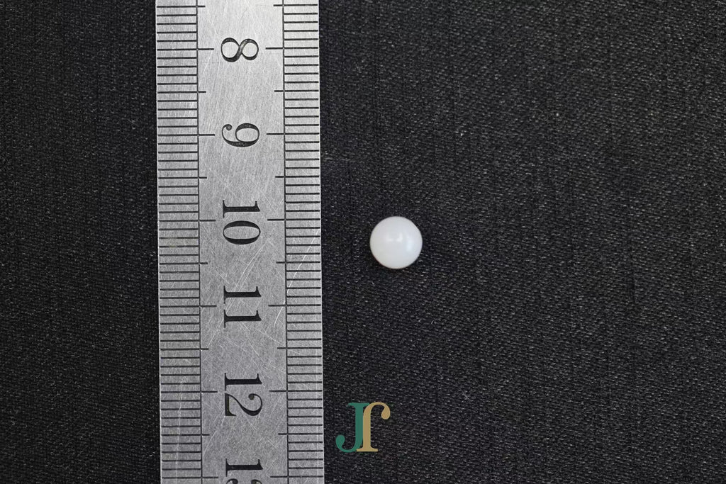 GAIA Pure 6 · Suet White — nephrite jade bead necklace, size reference