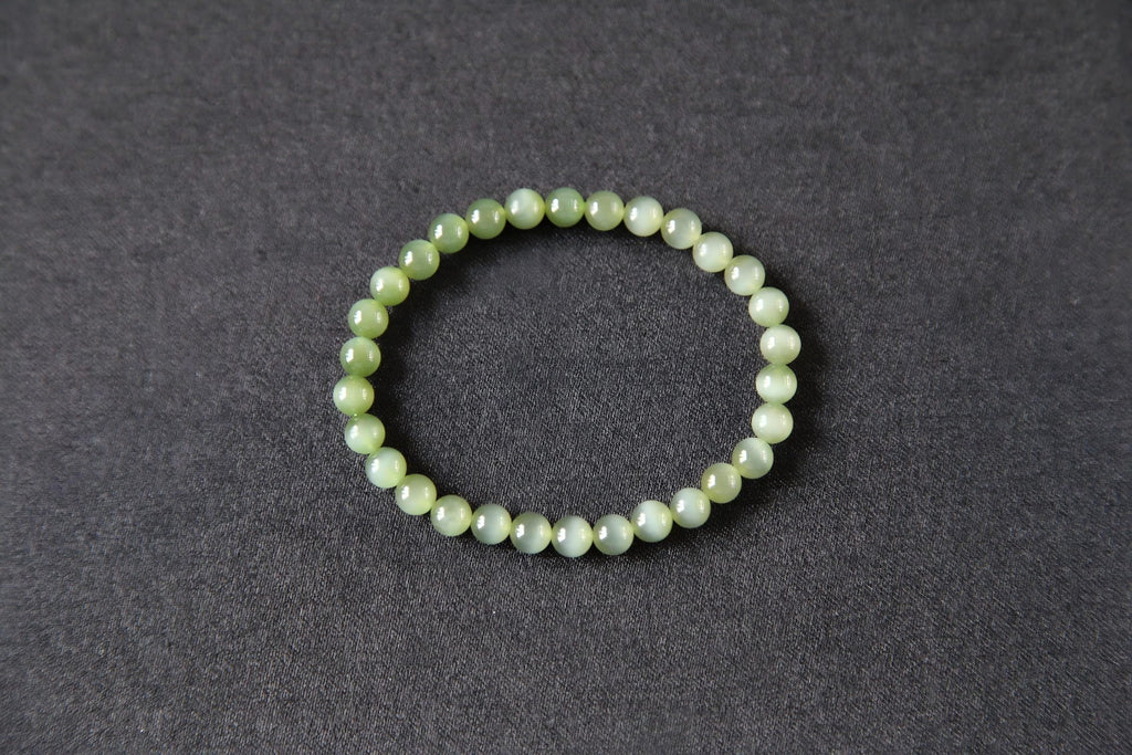GAIA Earthy 6 · Cat's Eye — nephrite jade bead bracelet, front