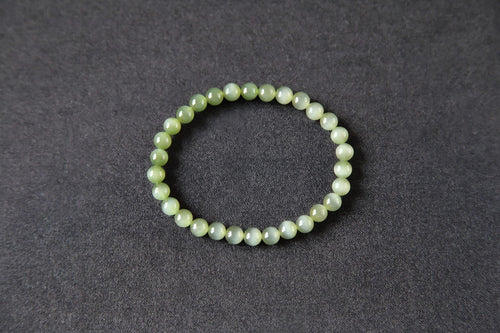 GAIA Earthy 6 · Cat's Eye — nephrite jade bead bracelet, front