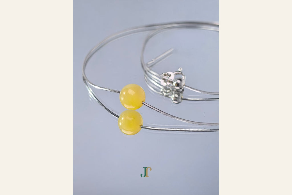 GAIA Pure 8 · Honey-Amber — nephrite jade bead necklace, detail