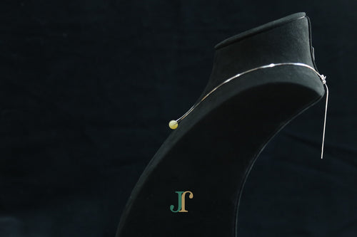 GAIA Pure 8 · Honey-Amber — nephrite jade bead necklace, on a display bust, side view