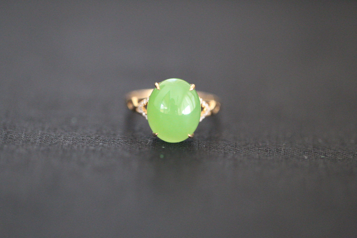 GALET 005 · Willow Green — nephrite jade ring, front