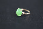 GALET 005 · Willow Green — nephrite jade ring, setting detail