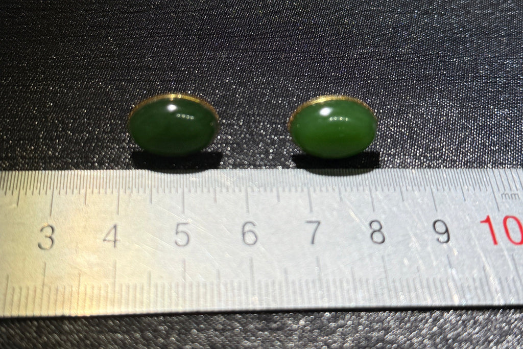 GALET 006 · Willow Green — nephrite jade earrings, size reference