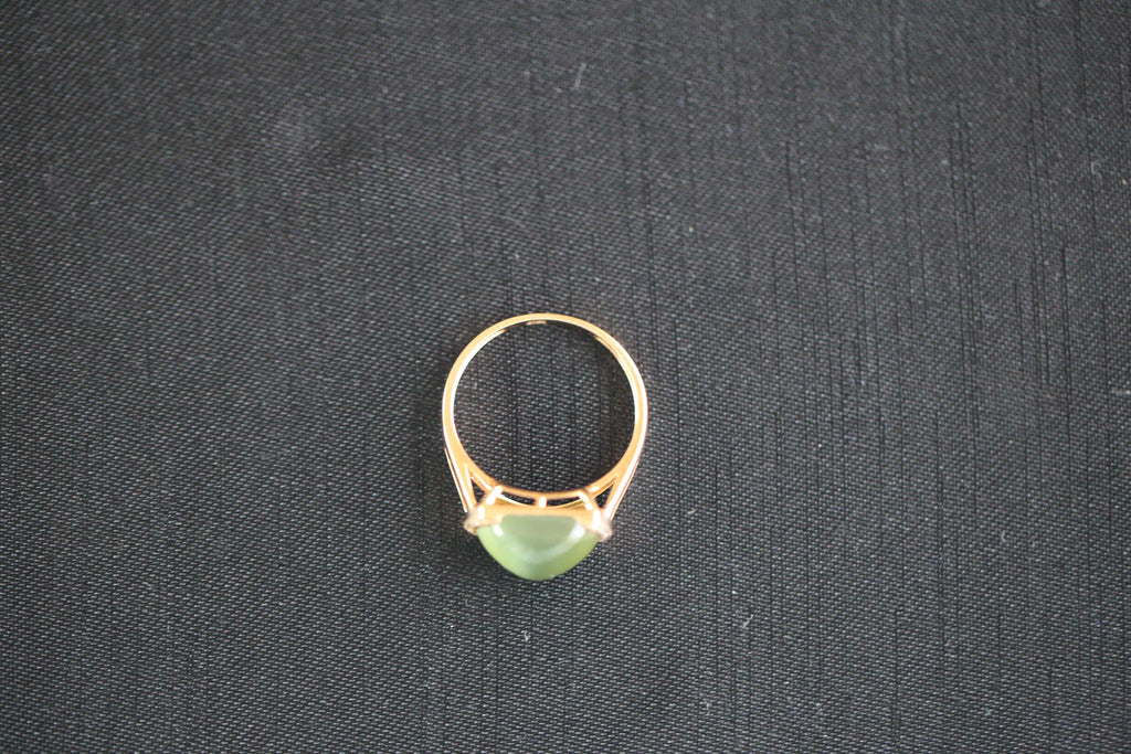 GALET 007 · Cat's Eye — nephrite jade ring, setting detail