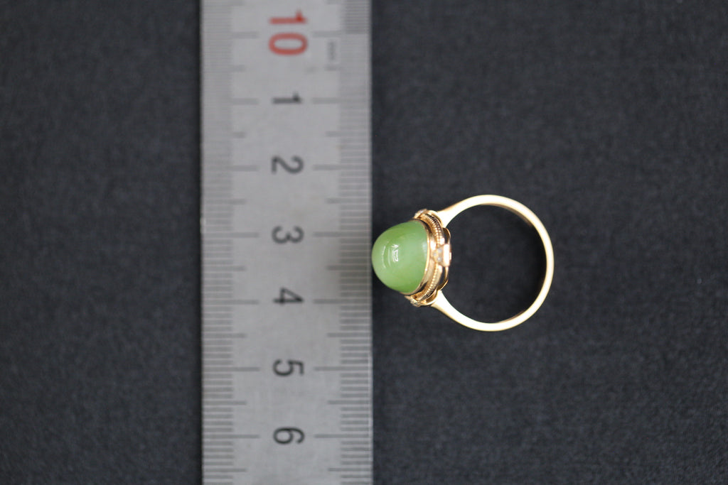 GALET 008 · Cat's Eye — nephrite jade ring, detail