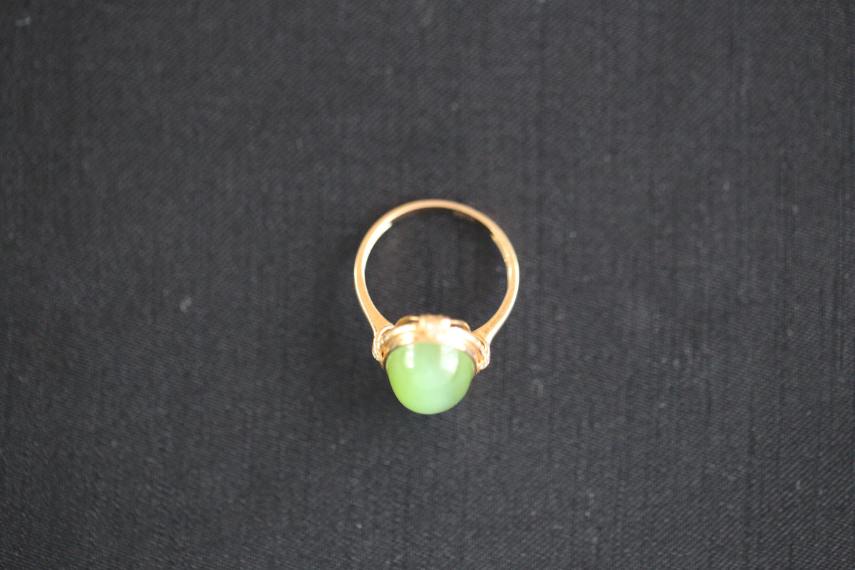GALET 008 · Cat's Eye — nephrite jade ring, setting detail
