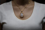 GALET 009 · Suet White — nephrite jade pendant, size reference
