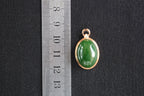 GALET 010 · Spinach Green — nephrite jade pendant, size reference