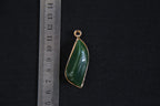 GALET 012 · Spinach Green — nephrite jade pendant, size reference