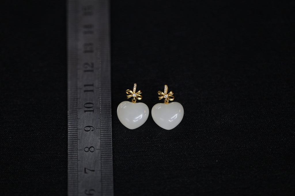 GALET 016 · Lotus Pink — nephrite jade earrings, size reference