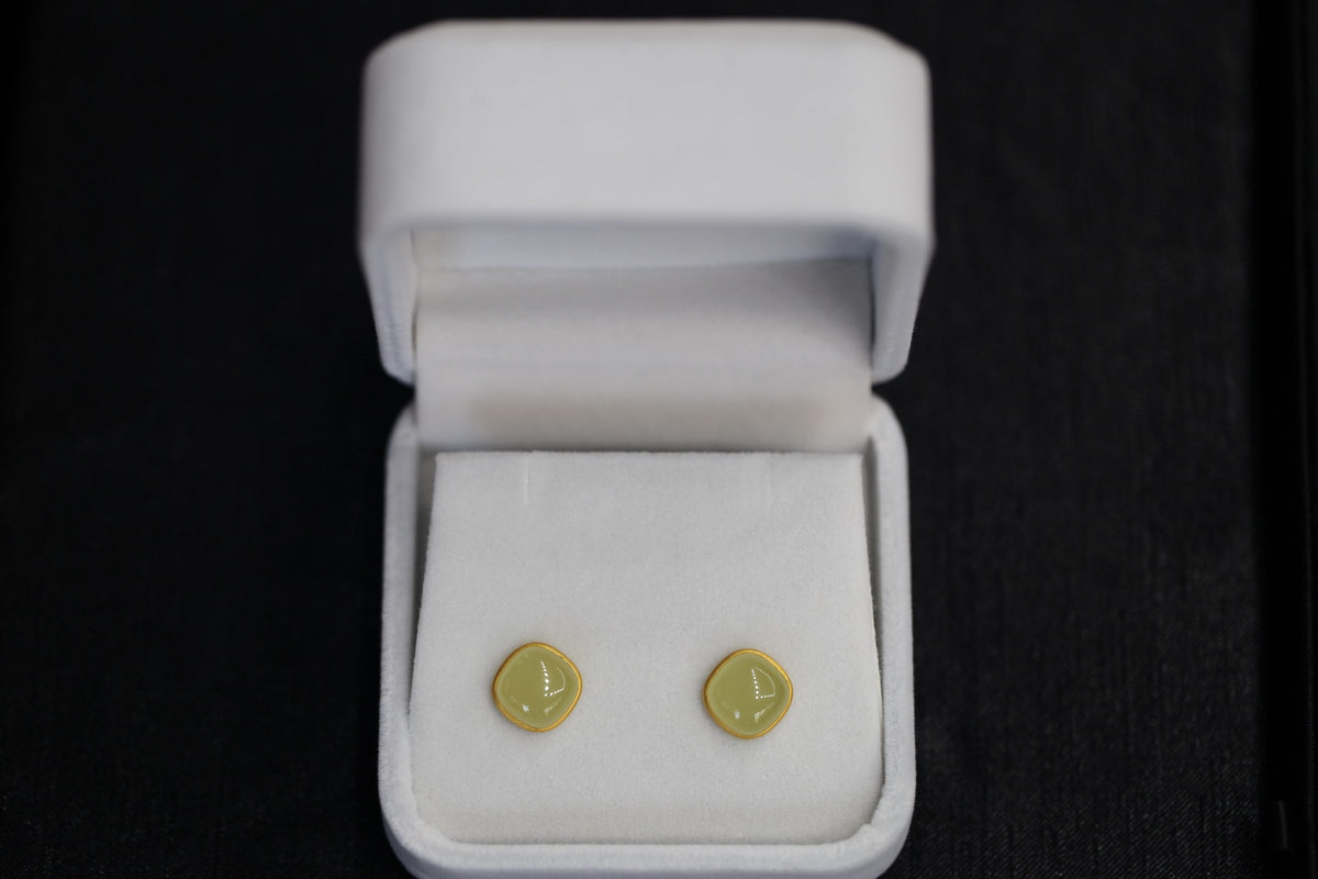 GALET 020 · Golden Green — nephrite jade earrings, packaging