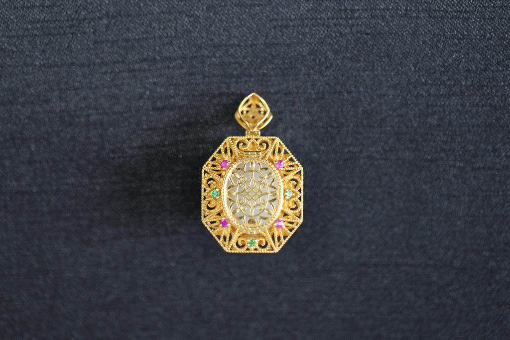 GALET 029 · Suet White — nephrite jade pendant, back view