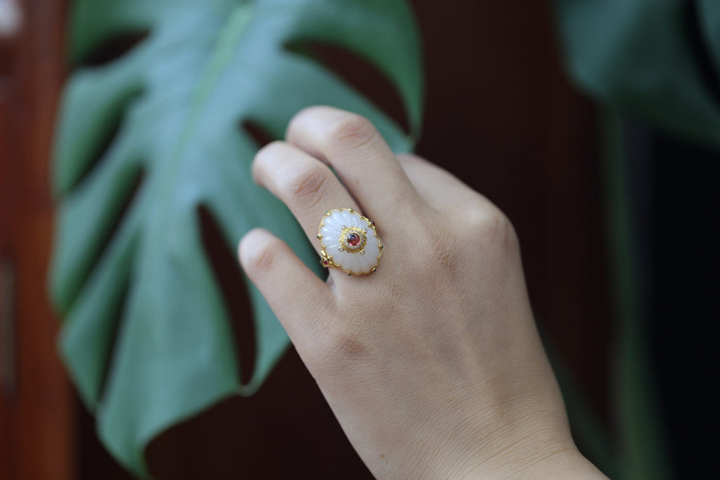 GALET 030 · Suet White — nephrite jade ring, on the hand, alternate view