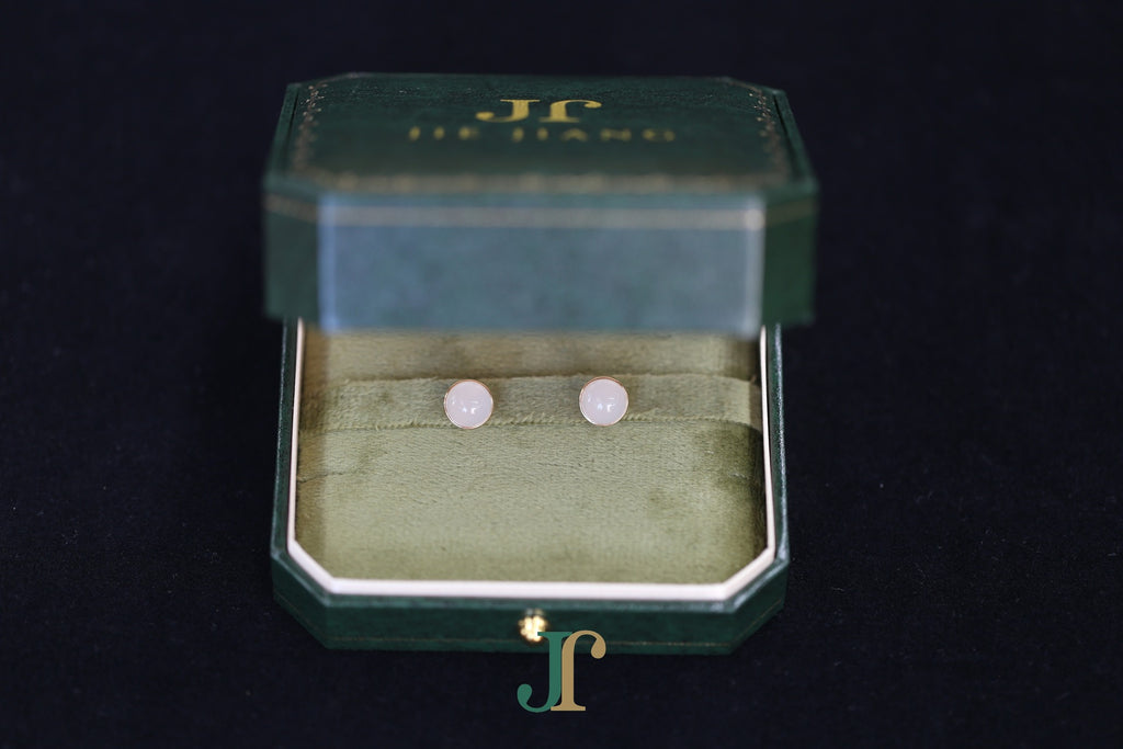 GALET 034 · Suet White — nephrite jade earrings, in the gift box
