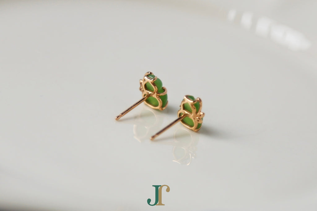 GALET 036 · Willow Green — nephrite jade earrings, back view