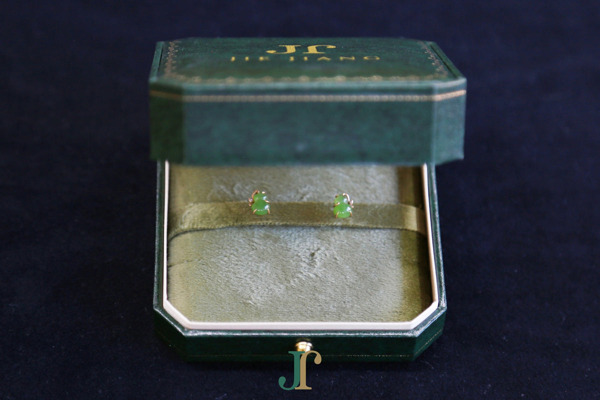 GALET 036 · Willow Green — nephrite jade earrings, in the gift box