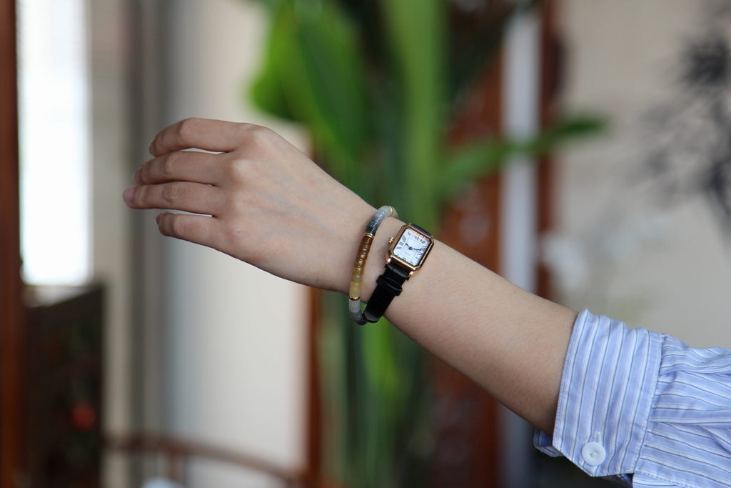 PASTILLE Disc 6×3.8 · Multi-Colour — nephrite jade pastille bracelet, on the wrist