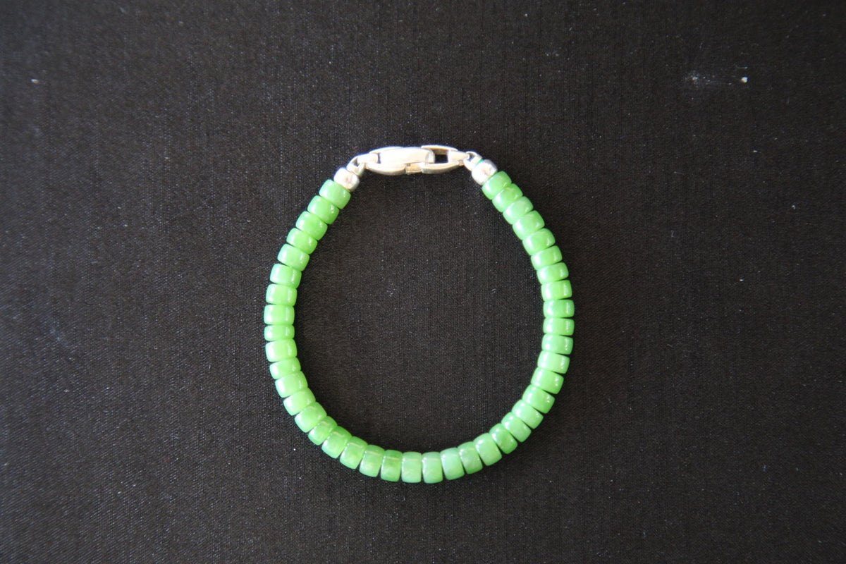 PASTILLE Disc 6×3.5 · Willow Green — nephrite jade pastille bracelet, front